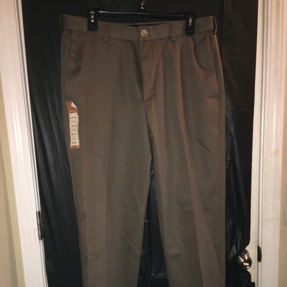 Never worn before men’s dress pants🍮🍪